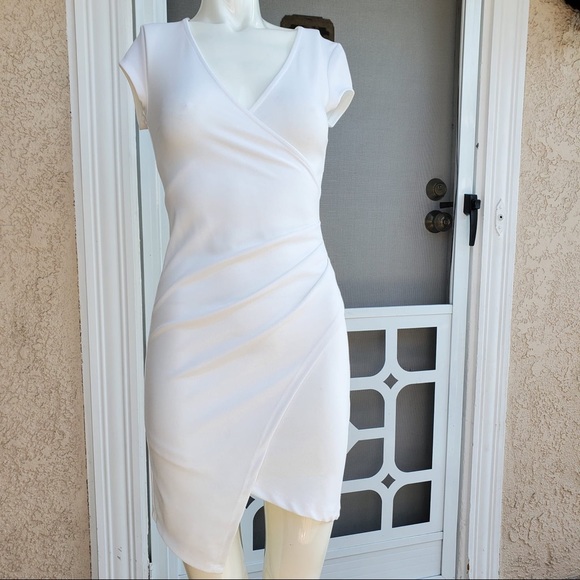 Joe & Elle Dresses & Skirts - Joe & Elle fashion Neckline Sexy  Dress Sz:Xs